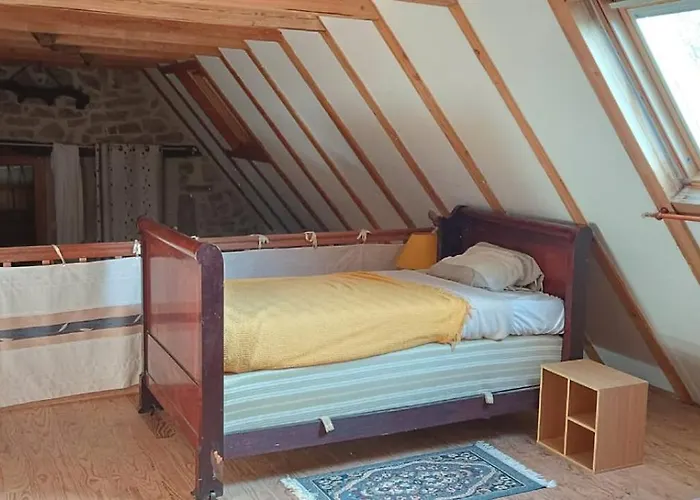 ホステル Aux Jardins Du Soulie *