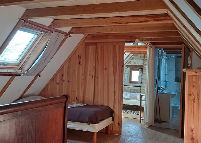 Aux Jardins Du Soulie *